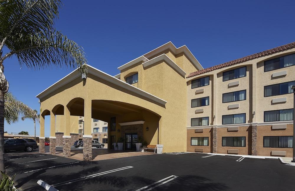 Holiday Inn Express San Diego South - National City By Ihg Exteriör bild