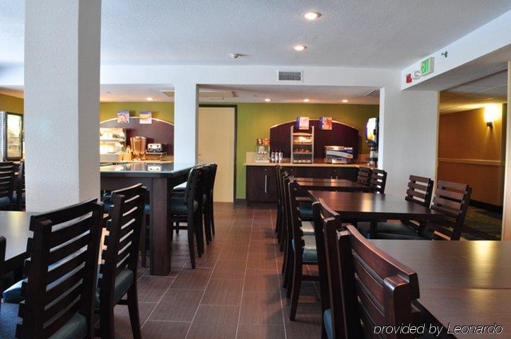 Holiday Inn Express San Diego South - National City By Ihg Restaurang bild