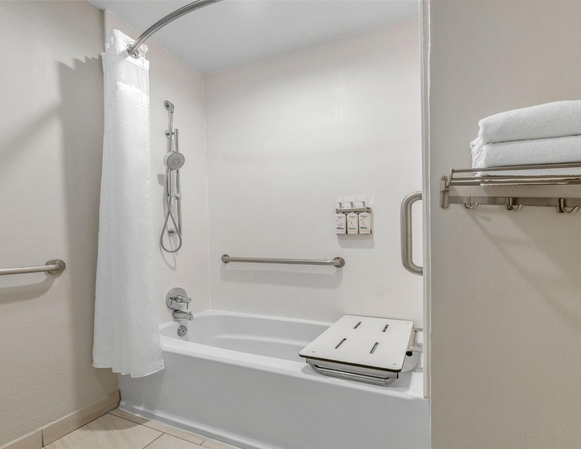 Holiday Inn Express San Diego South - National City By Ihg Exteriör bild