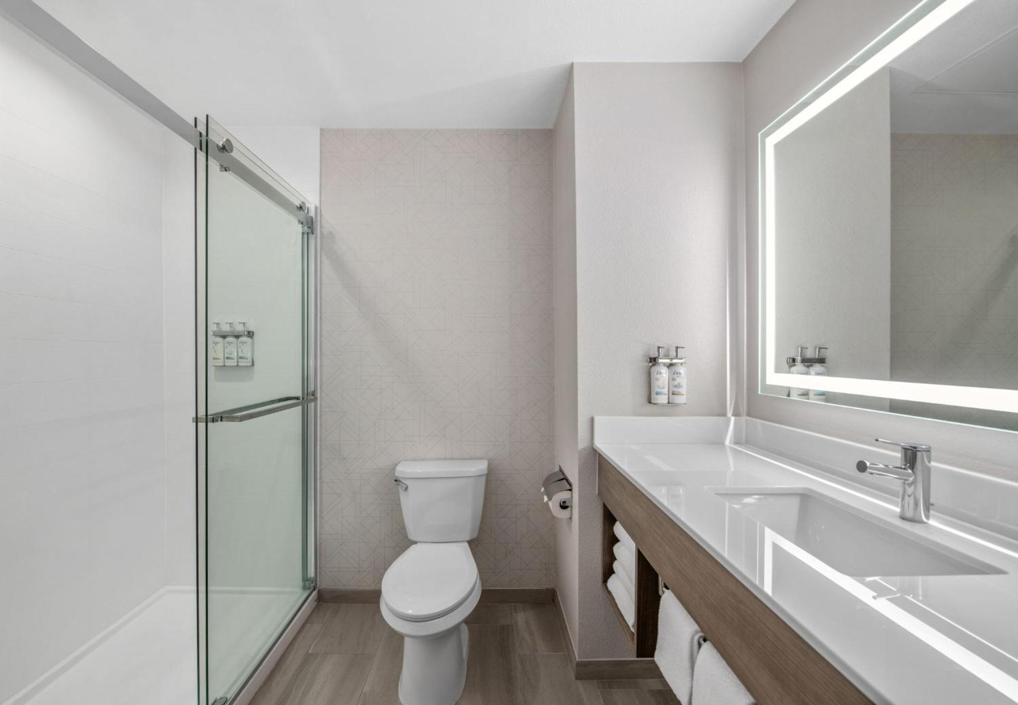 Holiday Inn Express San Diego South - National City By Ihg Exteriör bild