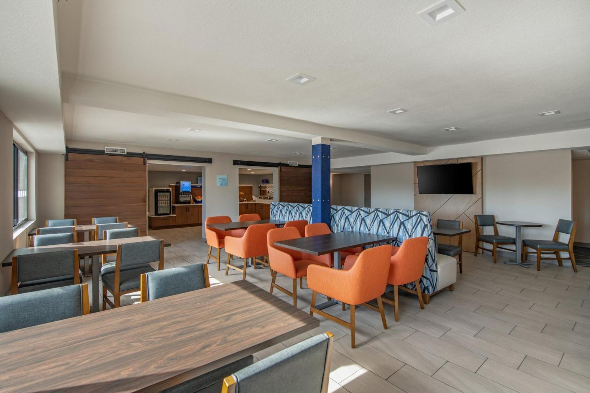 Holiday Inn Express San Diego South - National City By Ihg Exteriör bild