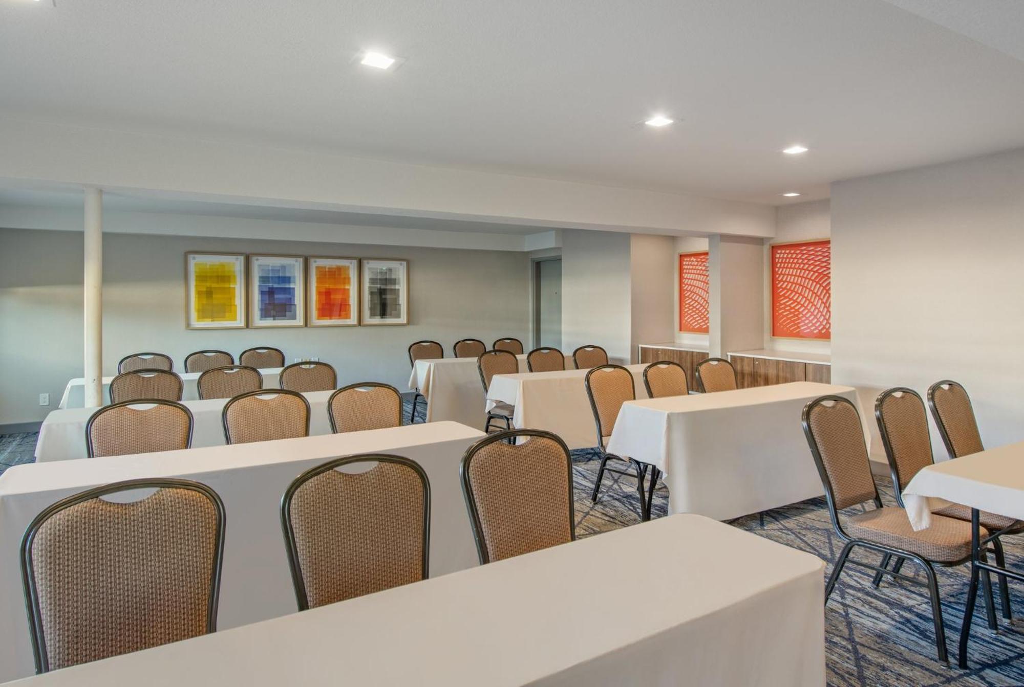 Holiday Inn Express San Diego South - National City By Ihg Exteriör bild