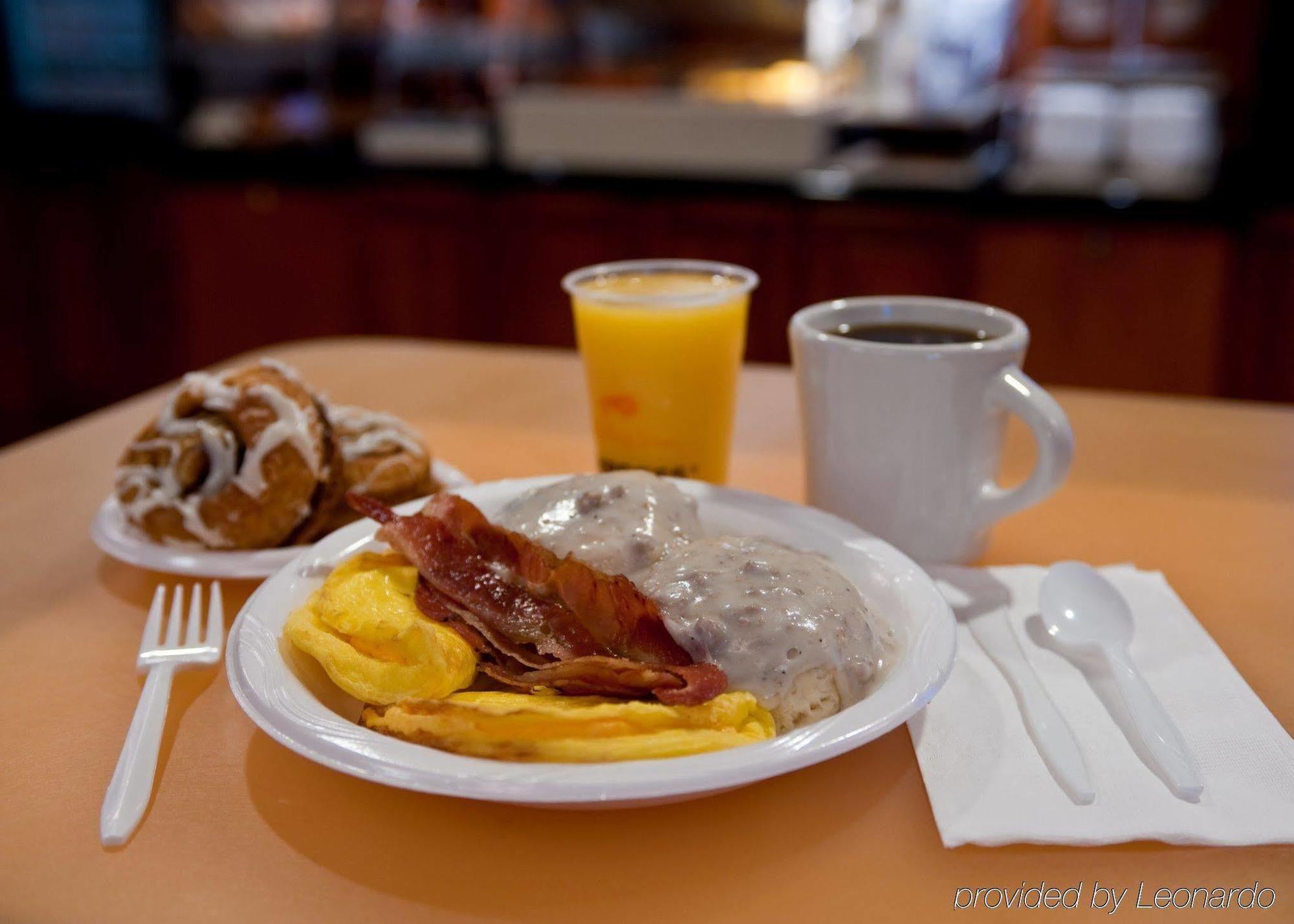 Holiday Inn Express San Diego South - National City By Ihg Restaurang bild